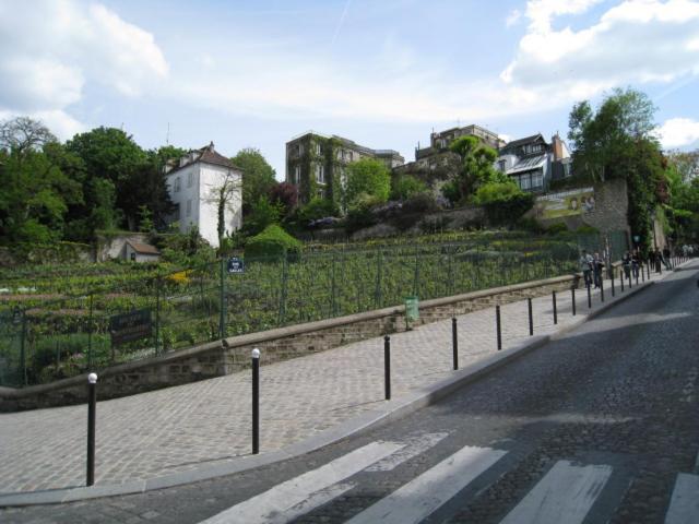 Quiet Apartment Hill Of Montmartre Παρίσι Εξωτερικό φωτογραφία